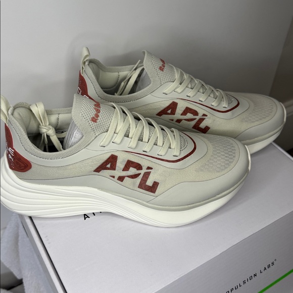 APL Oracle x Red Bull Racing Collab Podium Sneakers Stone Baroque grey brown 8 - Picture 8 of 9